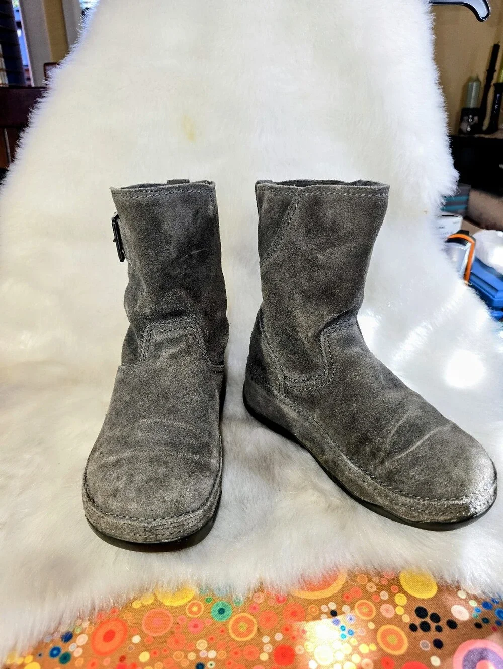 FitFlop Gray Suede Superboot Short Ankle Boots - Kids/Women